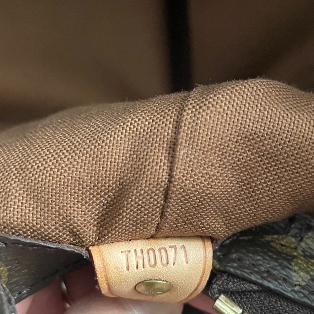 Louis Vuitton Cabas Mezzo grand - Picture 6 of 9